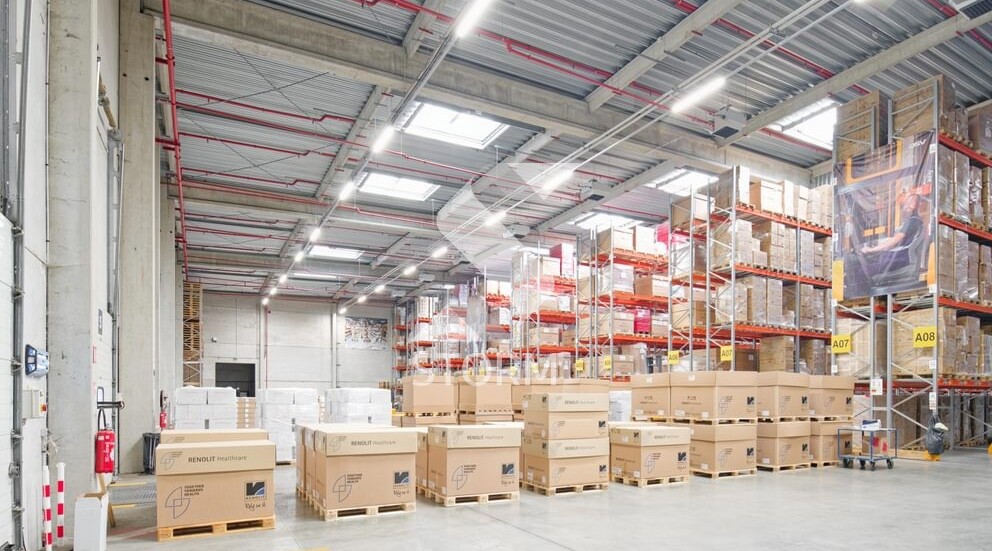 Entrepot R5e Tech Entrepôt Neuville-en-Ferrain 4 313 m² | STORM Real Estate