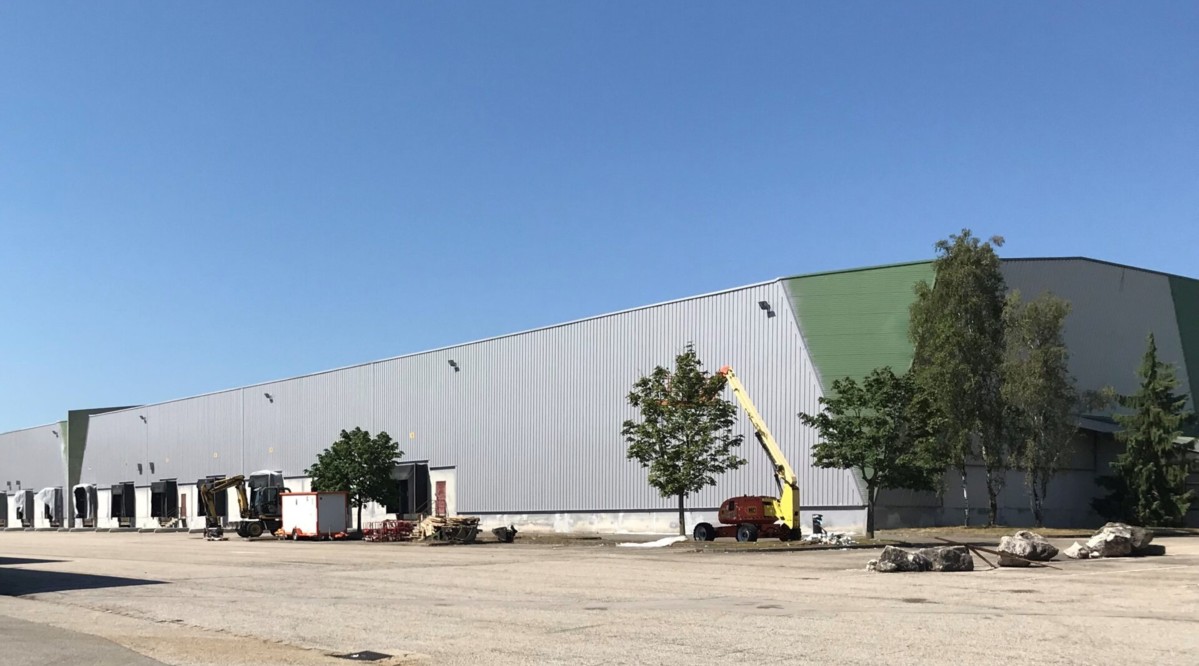 Warehouse  Saint-Quentin-Fallavier 12 020 sqm