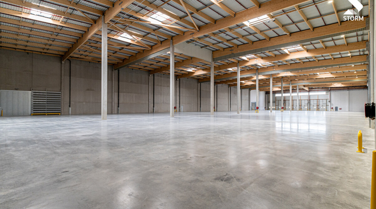 Entrepot R5e Tech Entrepôt Sainte-Hermine 12 953 m² | STORM Real Estate