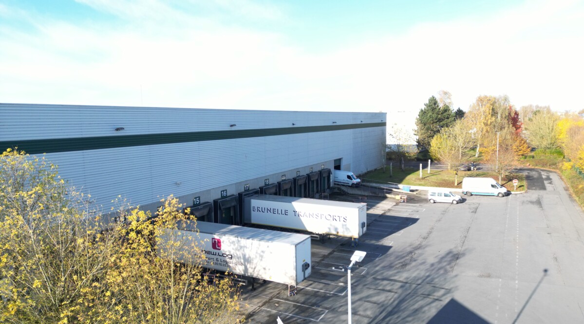 Warehouse  Fretin 16 327 sqm