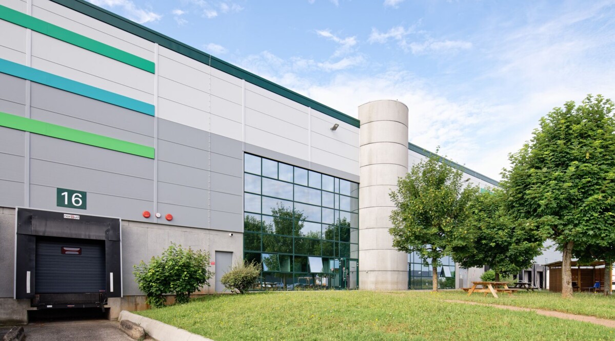 Warehouse  Saint-Quentin-Fallavier 10 125 sqm