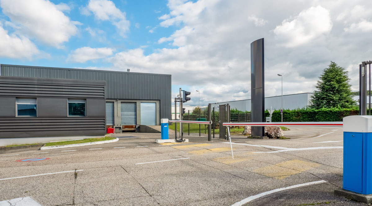 Warehouse  Saint-Quentin-Fallavier 12 020 sqm