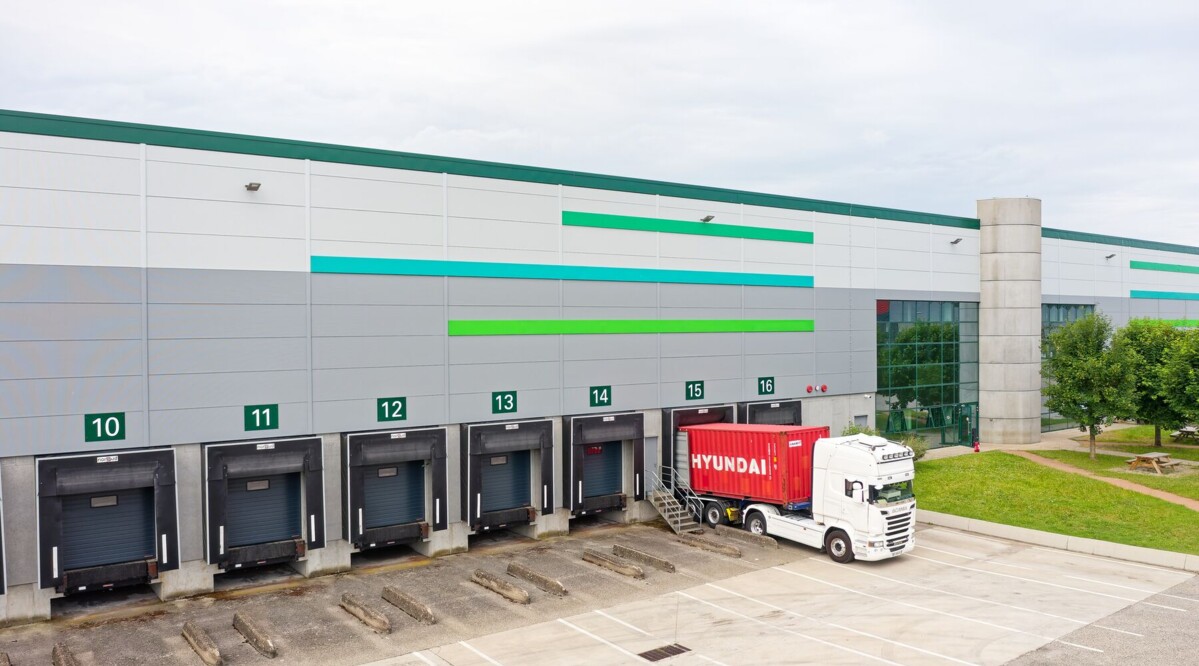 Warehouse  Saint-Quentin-Fallavier 10 125 sqm