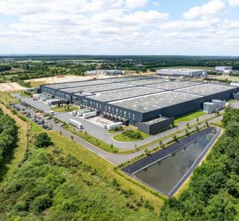 Entrepôt Saint-Léger-de-Linières 21 044 m²