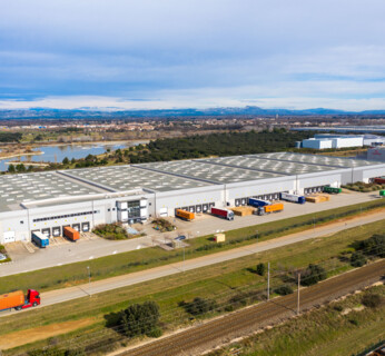 Entrepôt Saint-Martin-De-Crau 30 669 m²