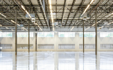 Immobilier logistique entrepots à louer ou à vendre quels choix pour les acteurs B2B 