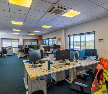 Entrepôt Combs-la-Ville 1 325 m²