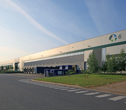 Entrepôt Combs-le-Ville 5 978 m²