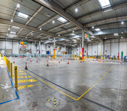 Entrepôt Combs-la-Ville 1 325 m²