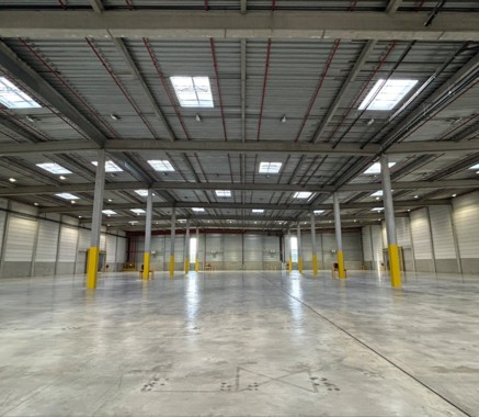 Entrepôt Combs-le-Ville 5 978 m²